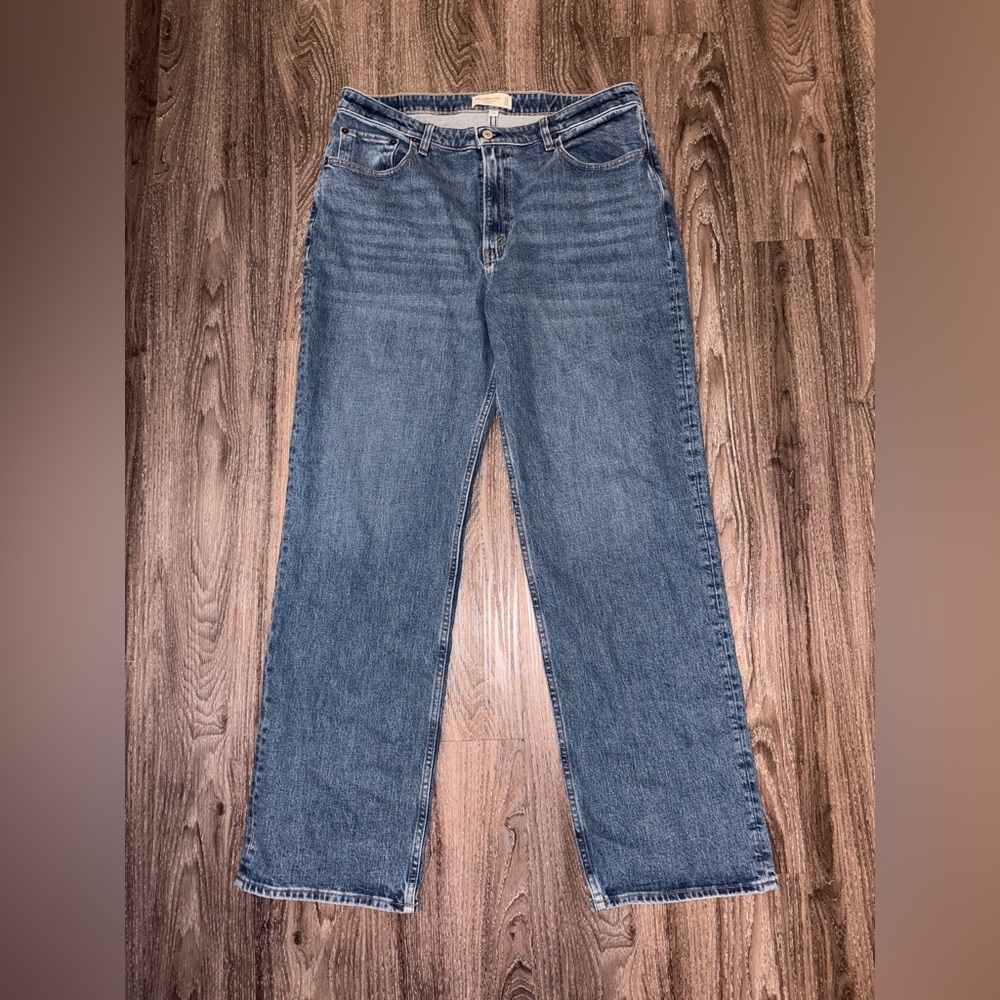 Abercrombie 90’s Relaxed Jean